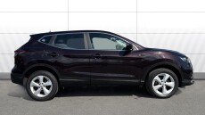 Nissan Qashqai 1.3 DiG-T Acenta Premium 5dr Petrol Hatchback